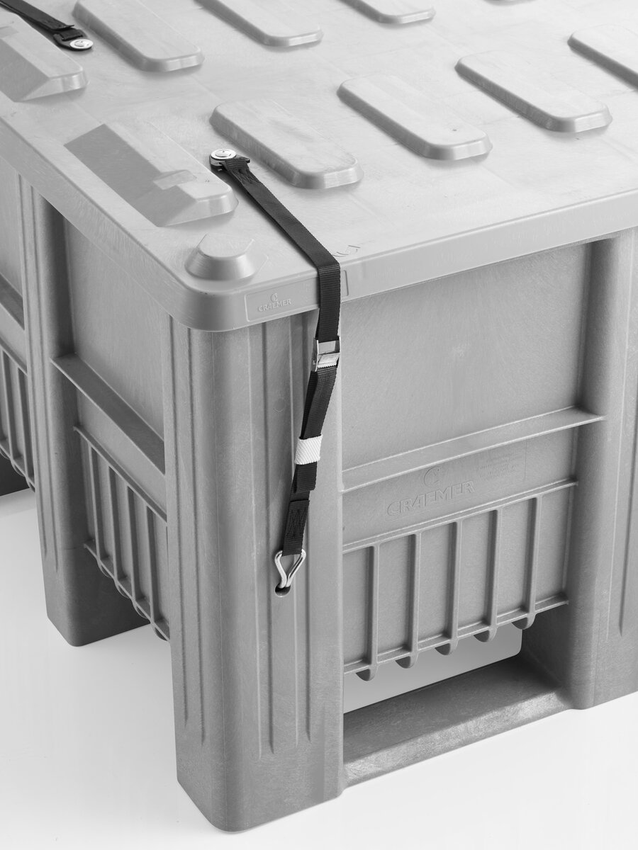 CB3 UN-Box Detail tight straps