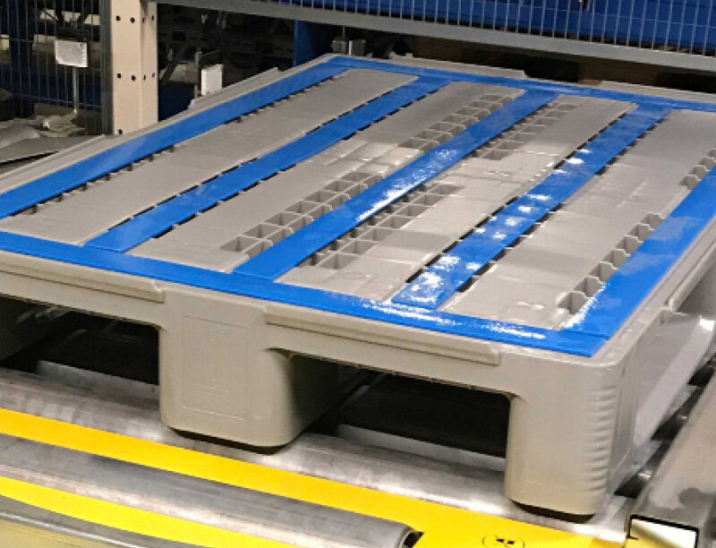Palgrip pallet on turnables