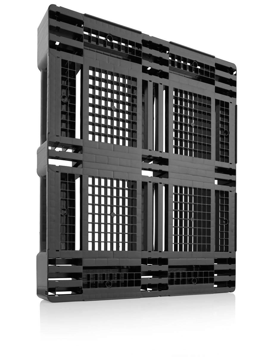 D3-5 black 7 mm UK version standing front