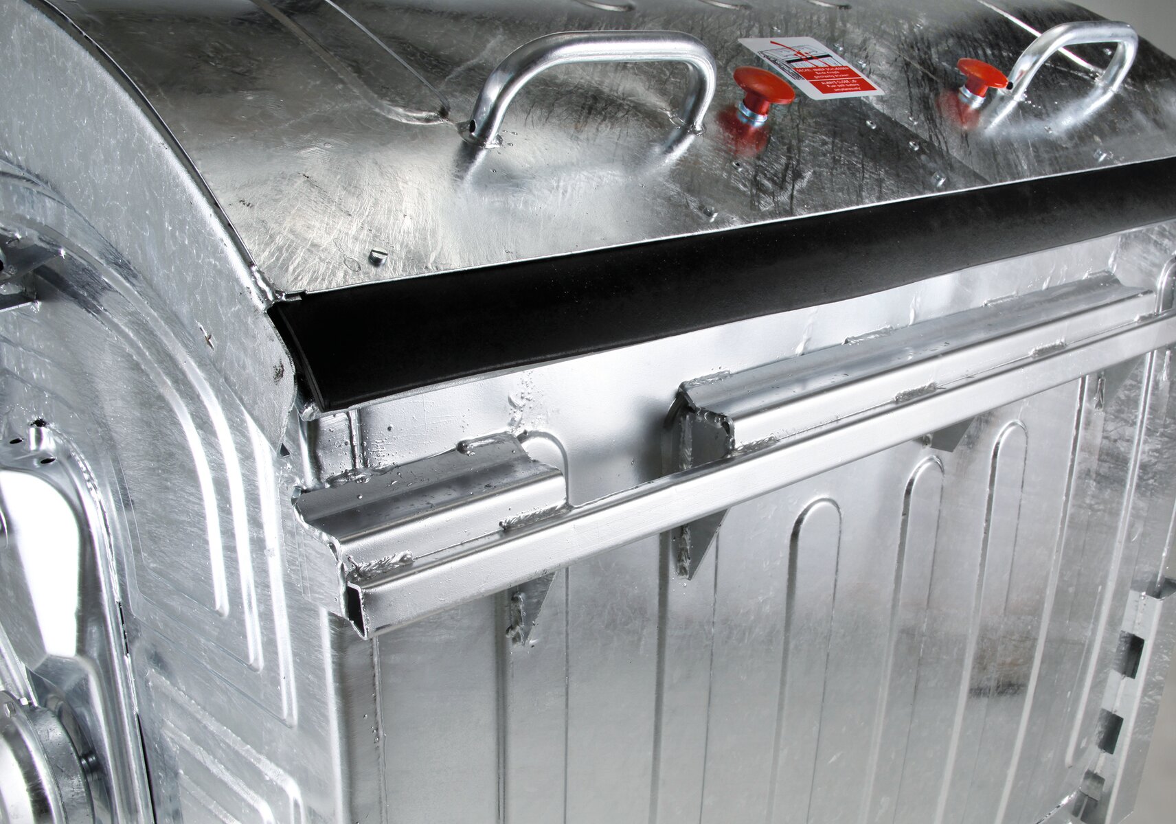 MGB Stahlblech 1100 Liter Kammleiste