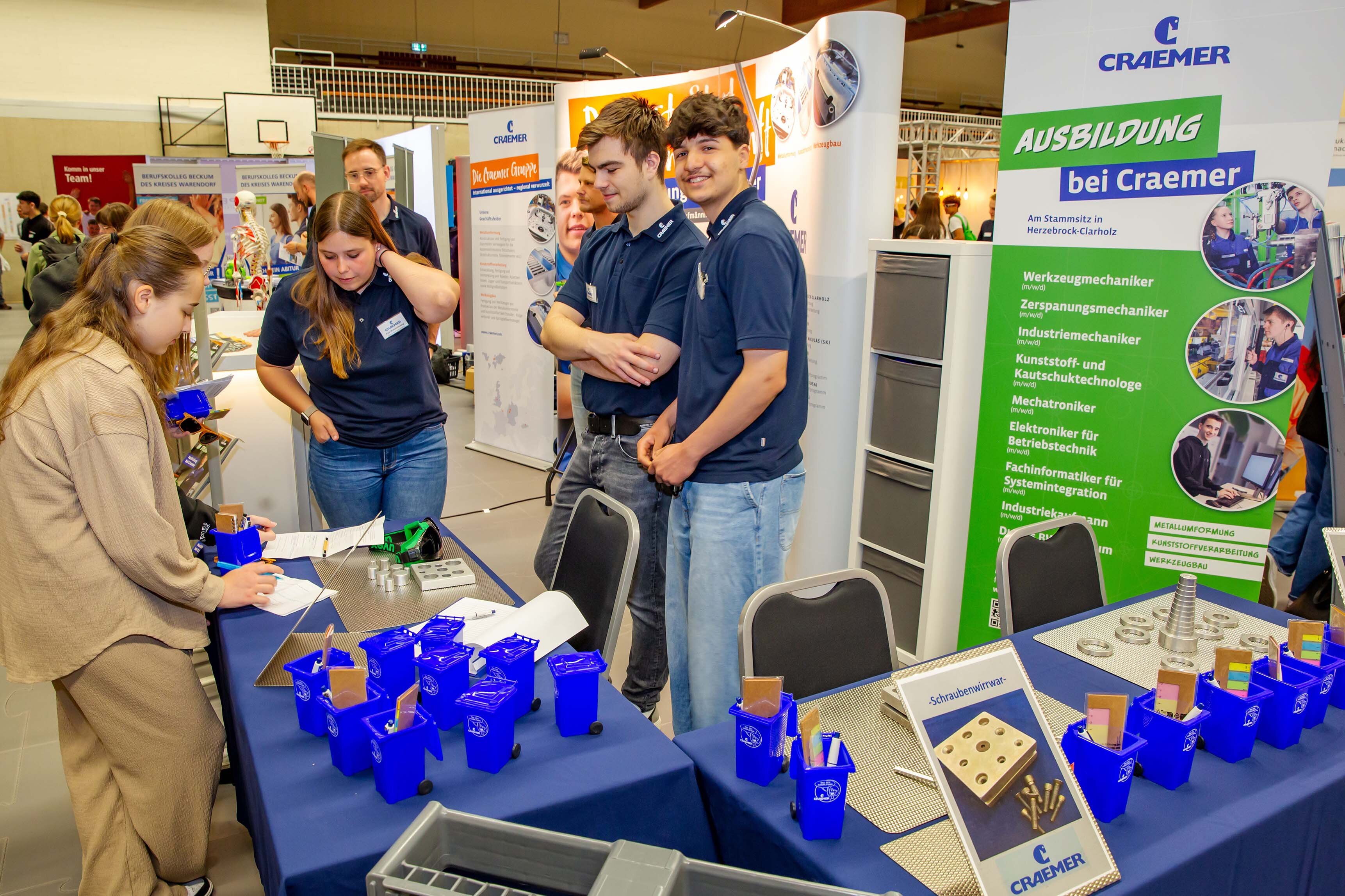 Craemer Stand mit freundlichen Azubis