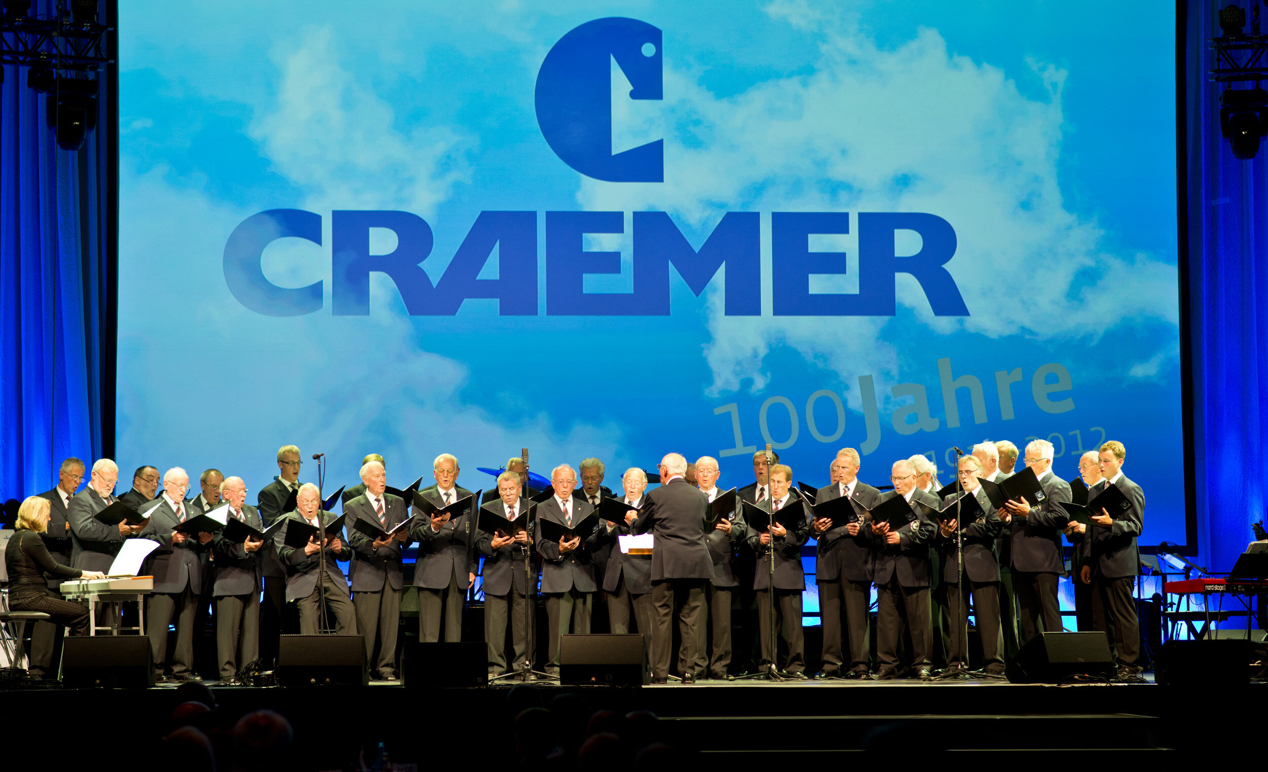 die Craemer-Sänger unter der Leitung von Norbert Henzel.