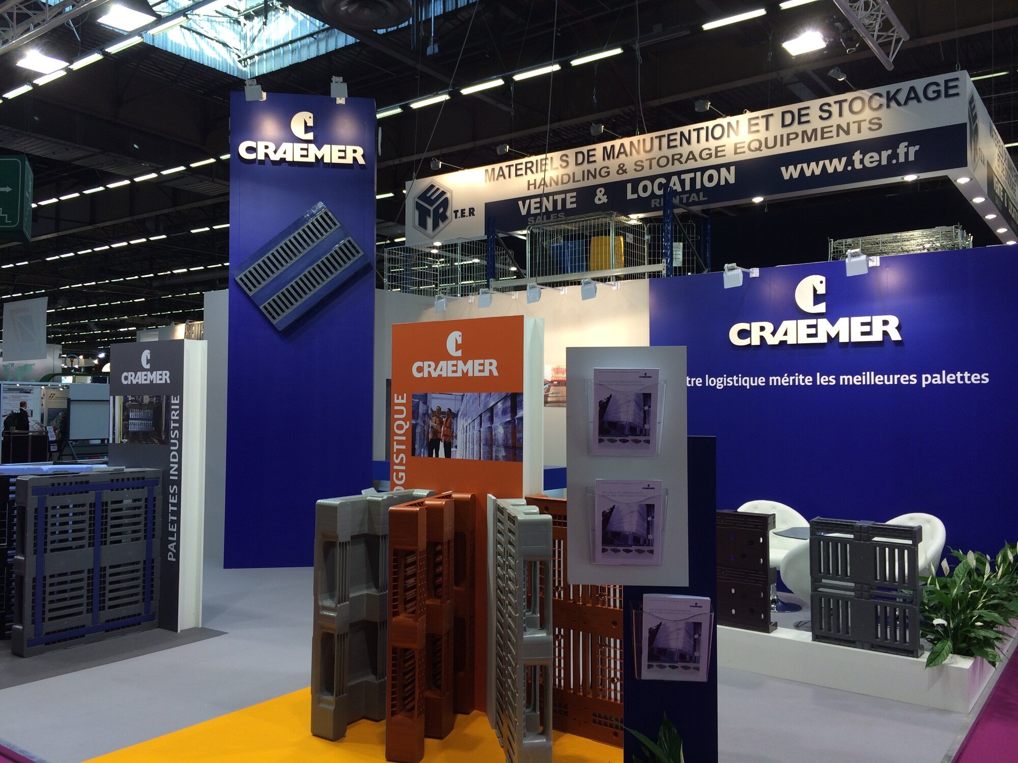 Trade exhibition stand