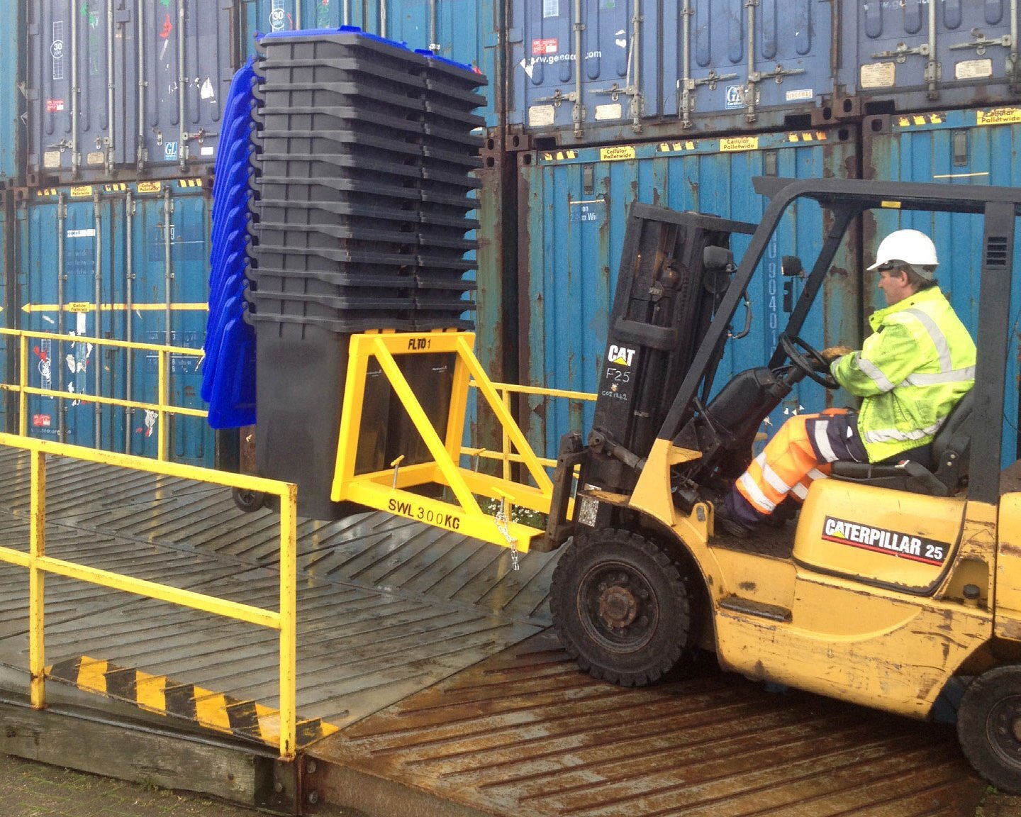 Wheelie bins Craemer on a forklift truck