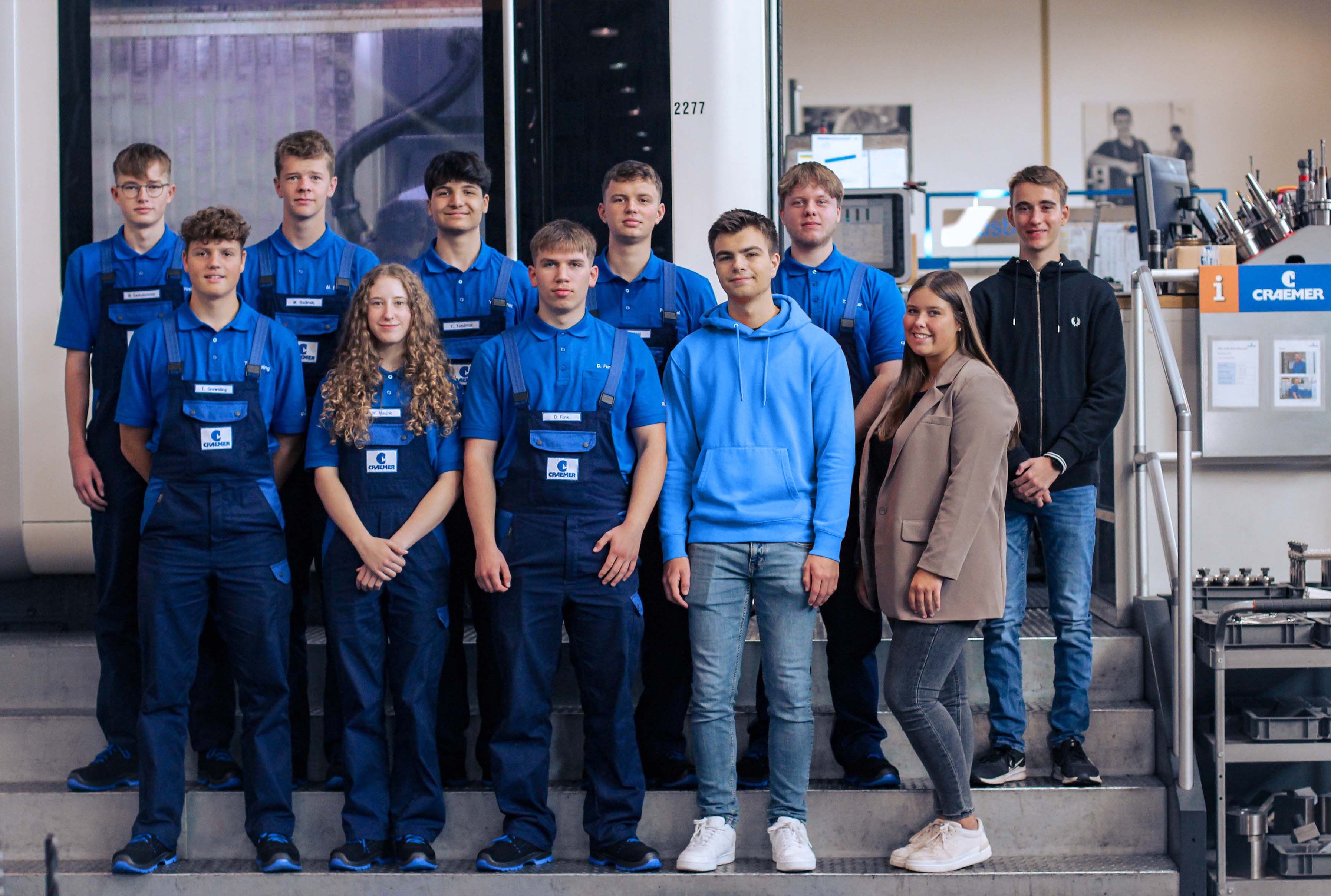 Gruppenfoto neue Auszubildende 2023