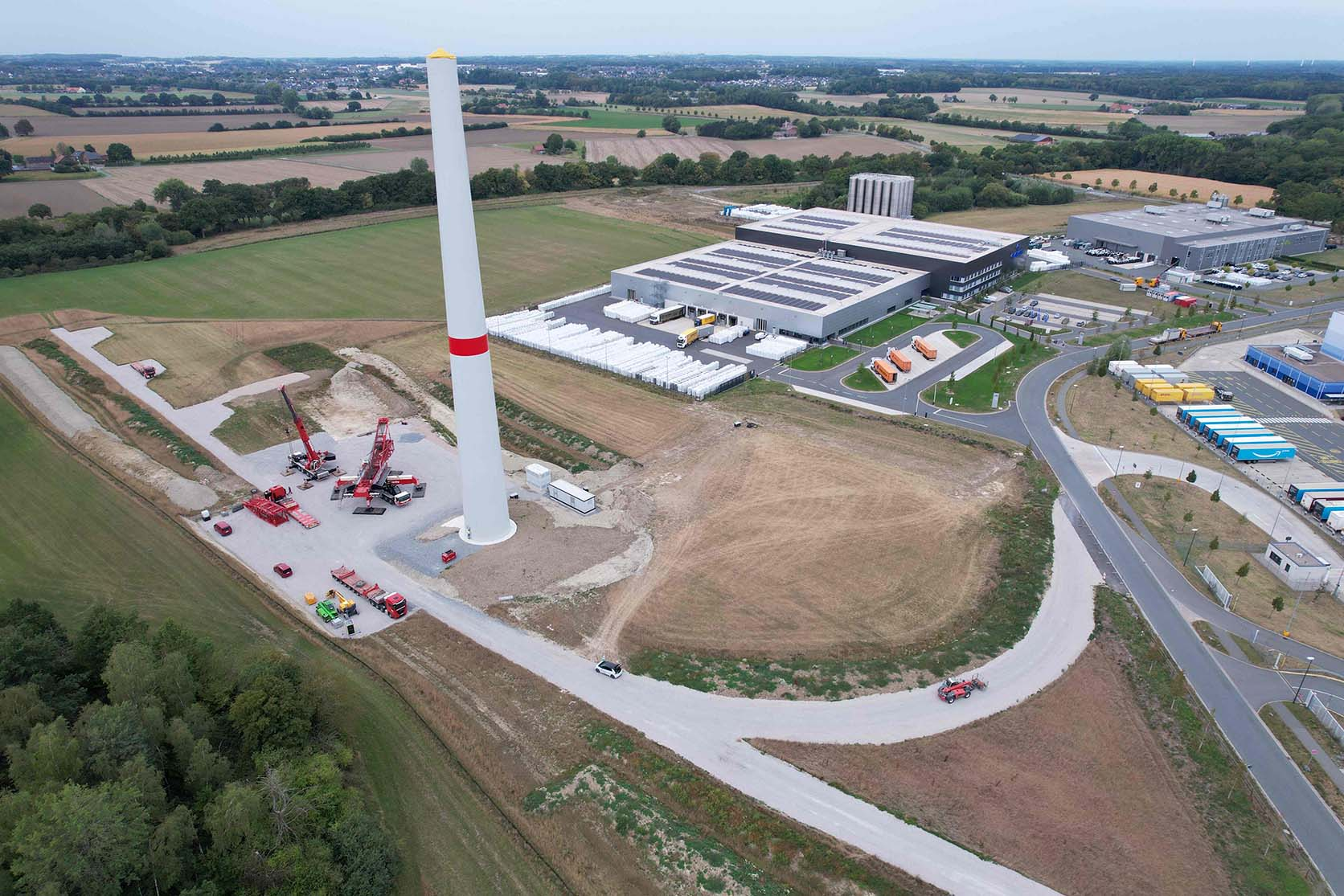 La torre de la turbina eólica