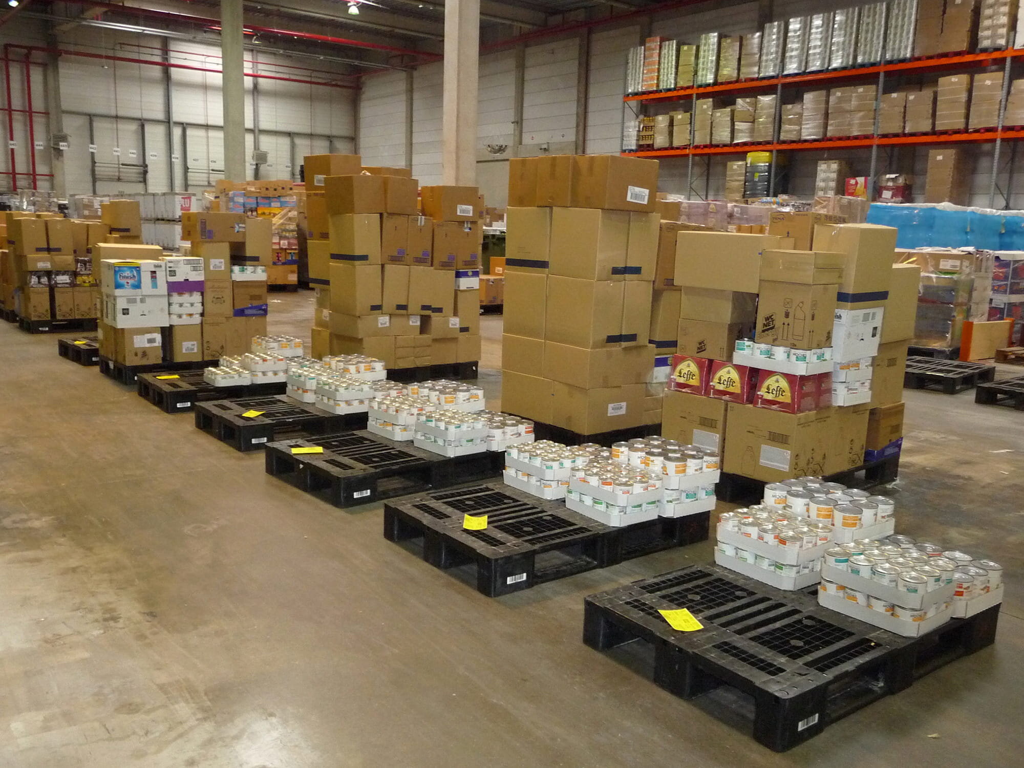 Craemer paletts loaded on the floor