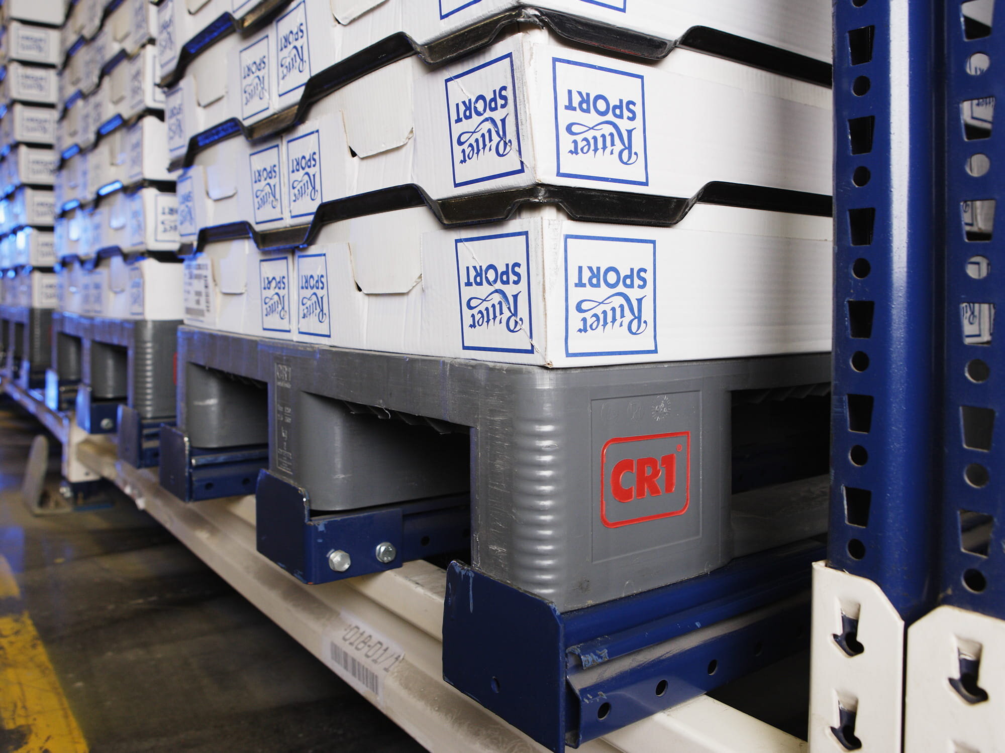 CR1 Pallet with Ritter Sport boxes on a high rack